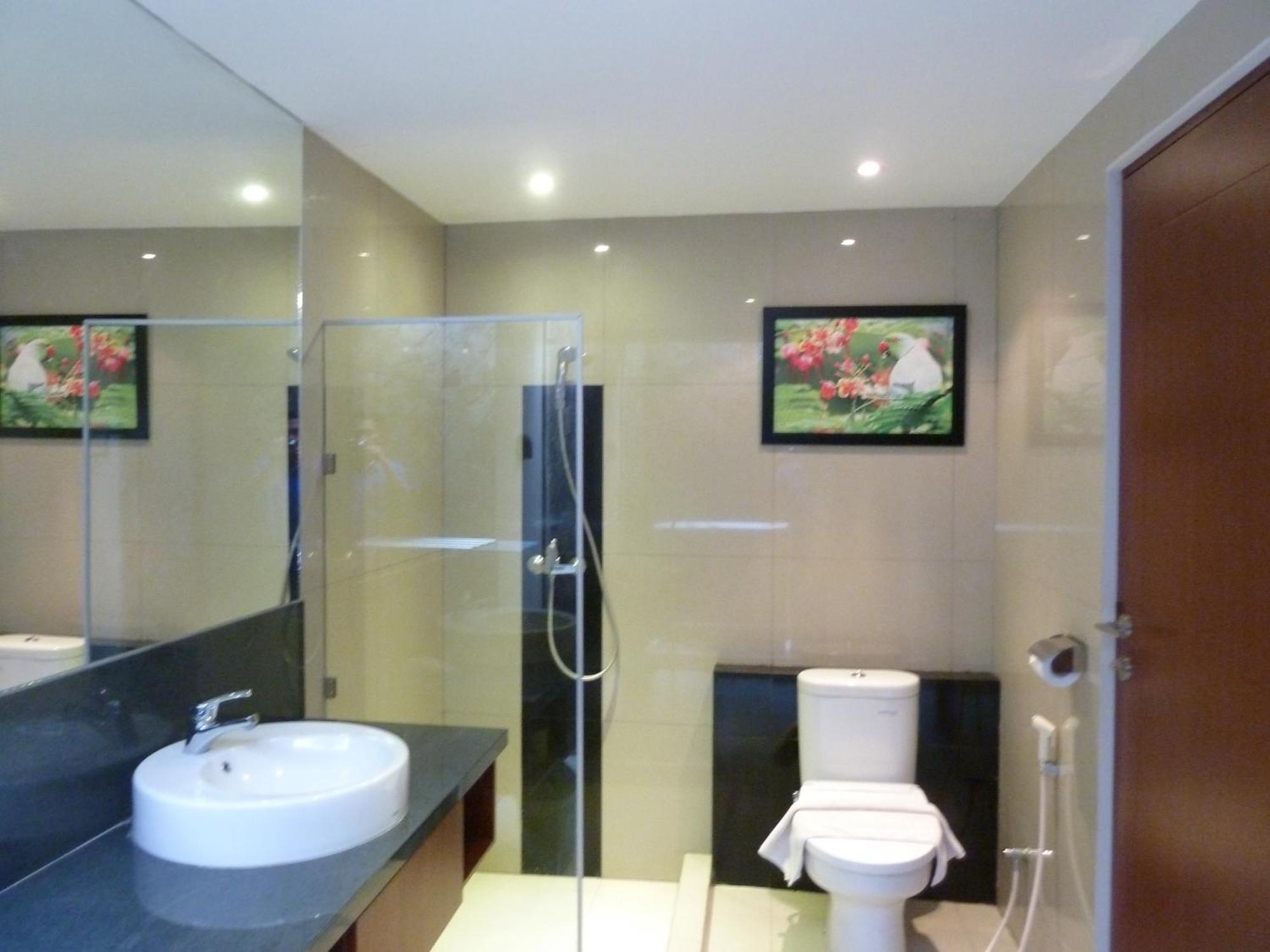 Watu Dodol Hotel & Restaurant Banyuwangi  Rum bild